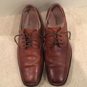 chestnut dress shoes